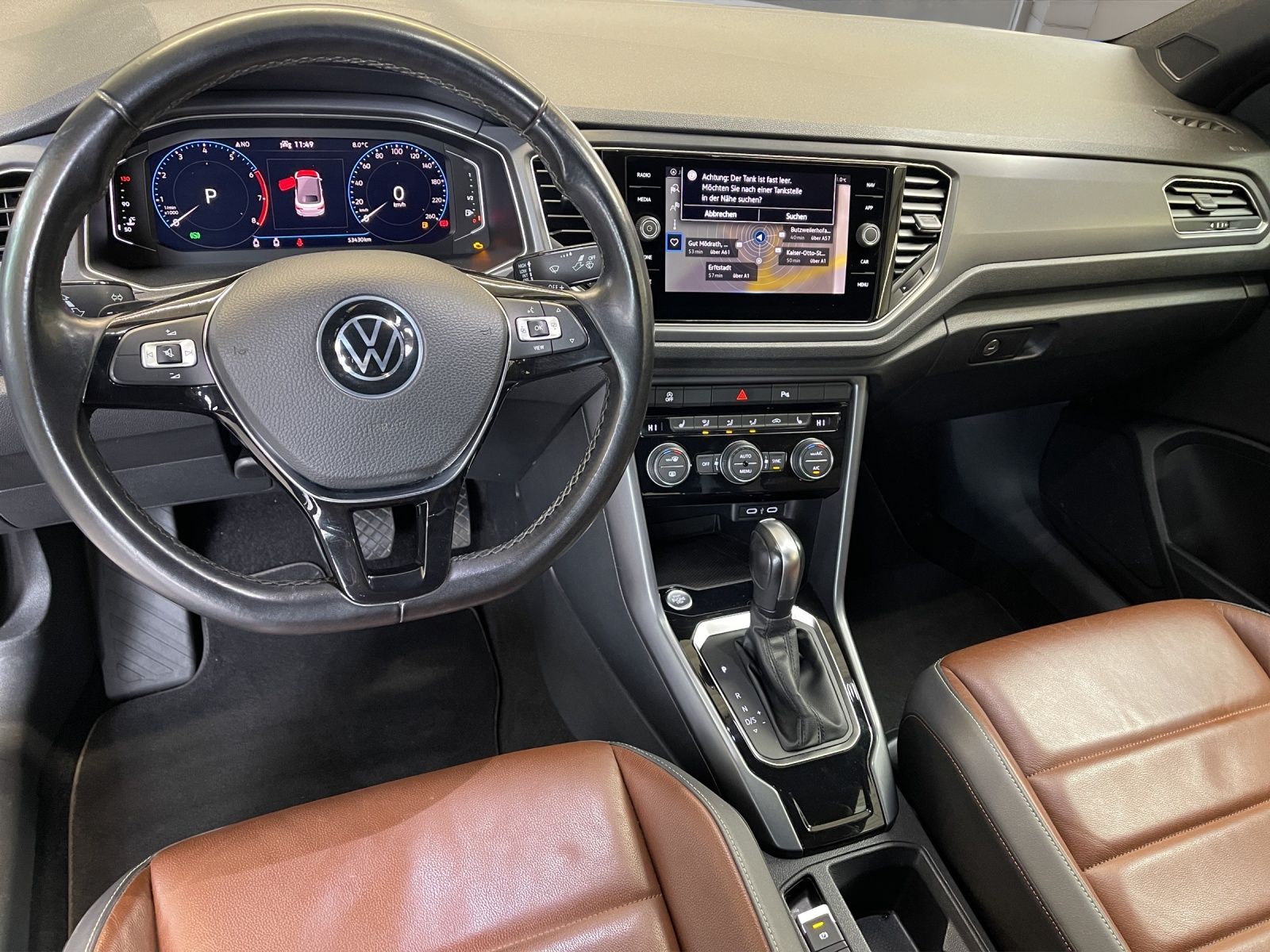 Volkswagen T-Roc 1.5 TSI Style - Samsaru's Car Outlet