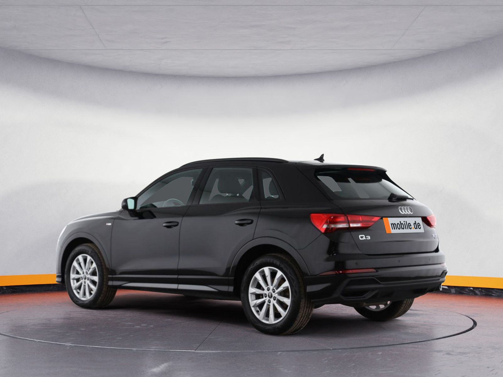 Audi Q3 35 TDI quattro S tronic S line - Samsaru's Car Outlet