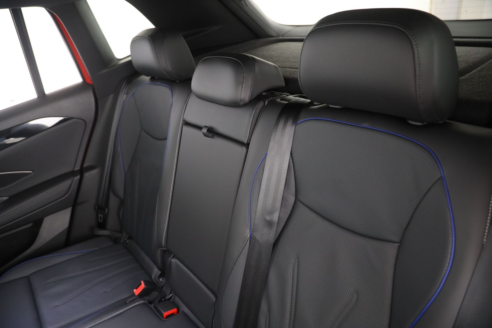 Volkswagen Tiguan 1.5 TSI DSG eHybrid R-Line | PANO | AHK |
