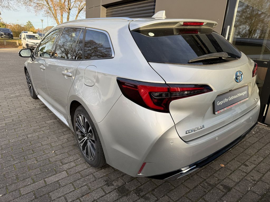 Toyota Corolla Touring Sports 1.8 Hybrid Team D