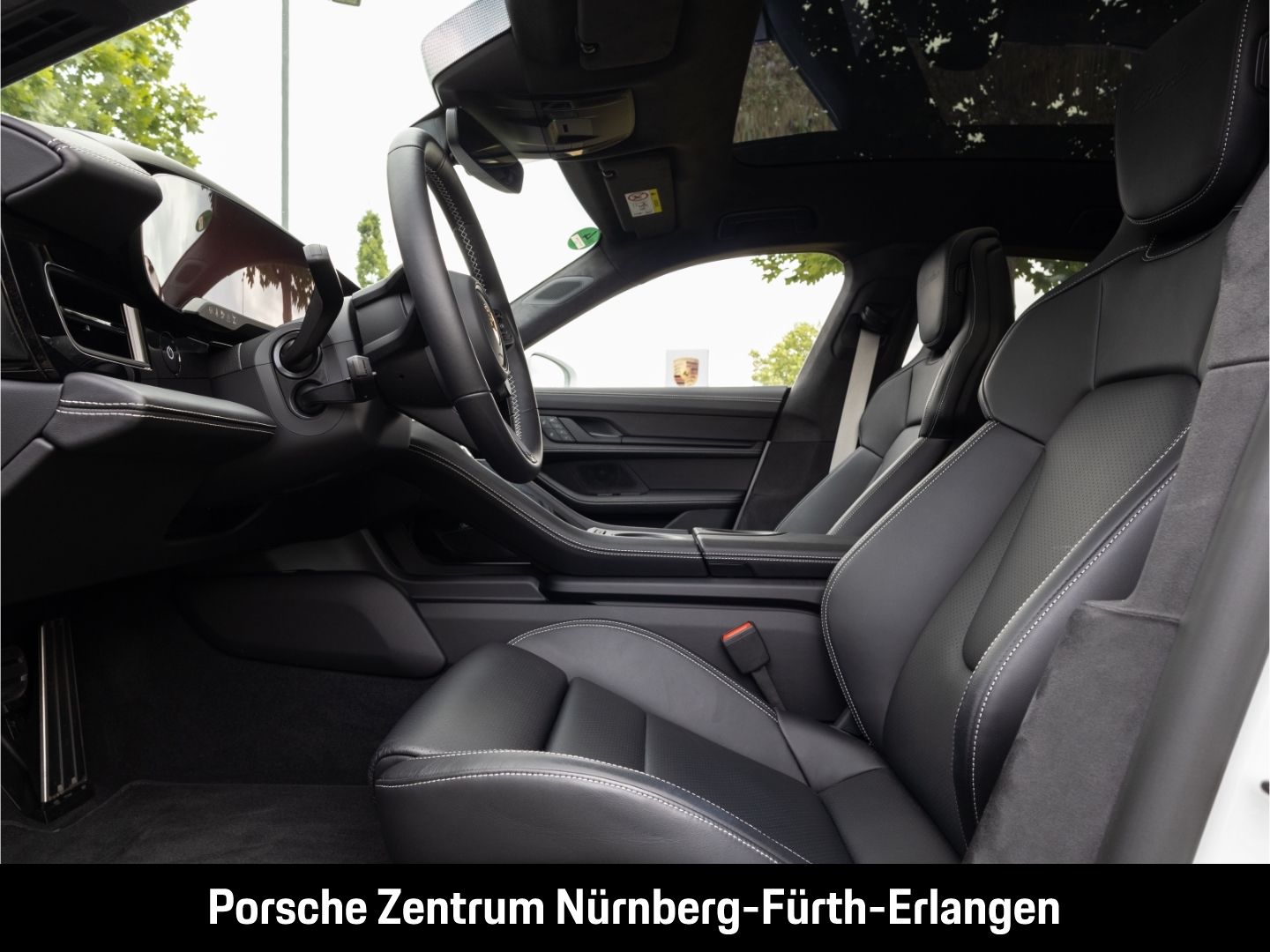 Porsche Taycan Turbo Cross Turismo Burmester HUD InnoDri