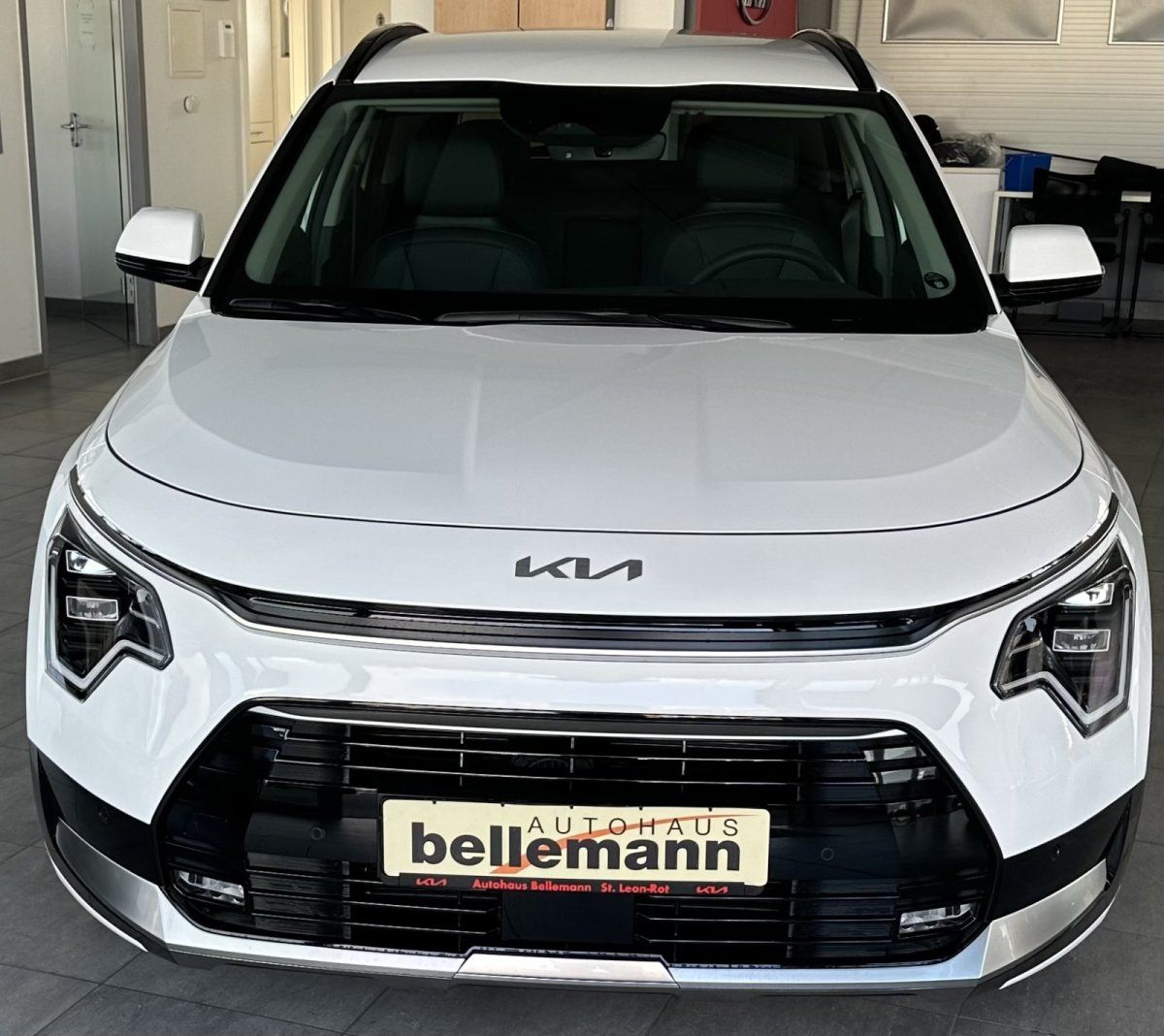 Kia Niro 1.6 HEV 129 DCT Vision - Samsaru's Car Outlet