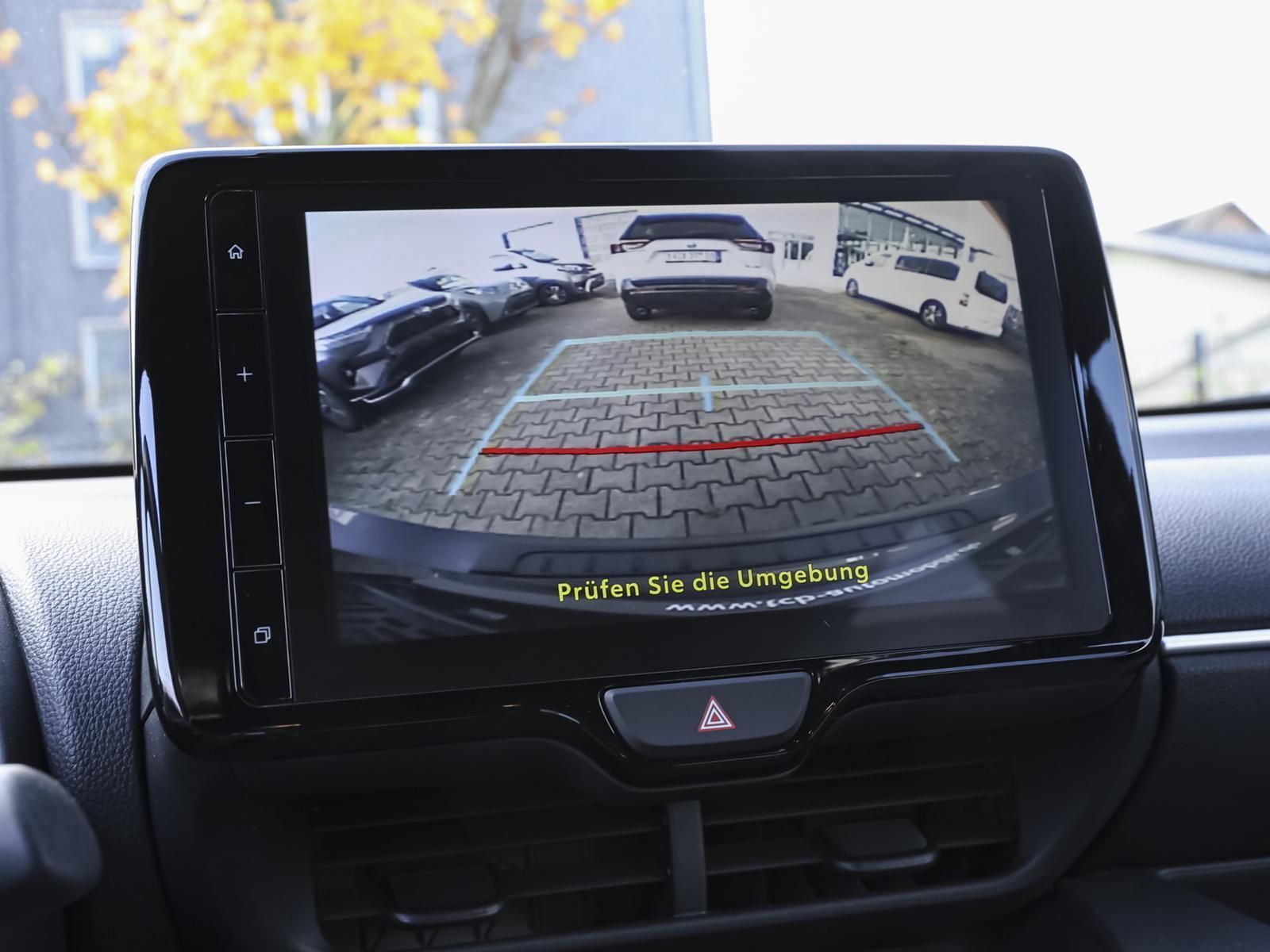 Toyota Yaris 1.5 Hybrid Style NAVI SHZ PDC KLIMA LM