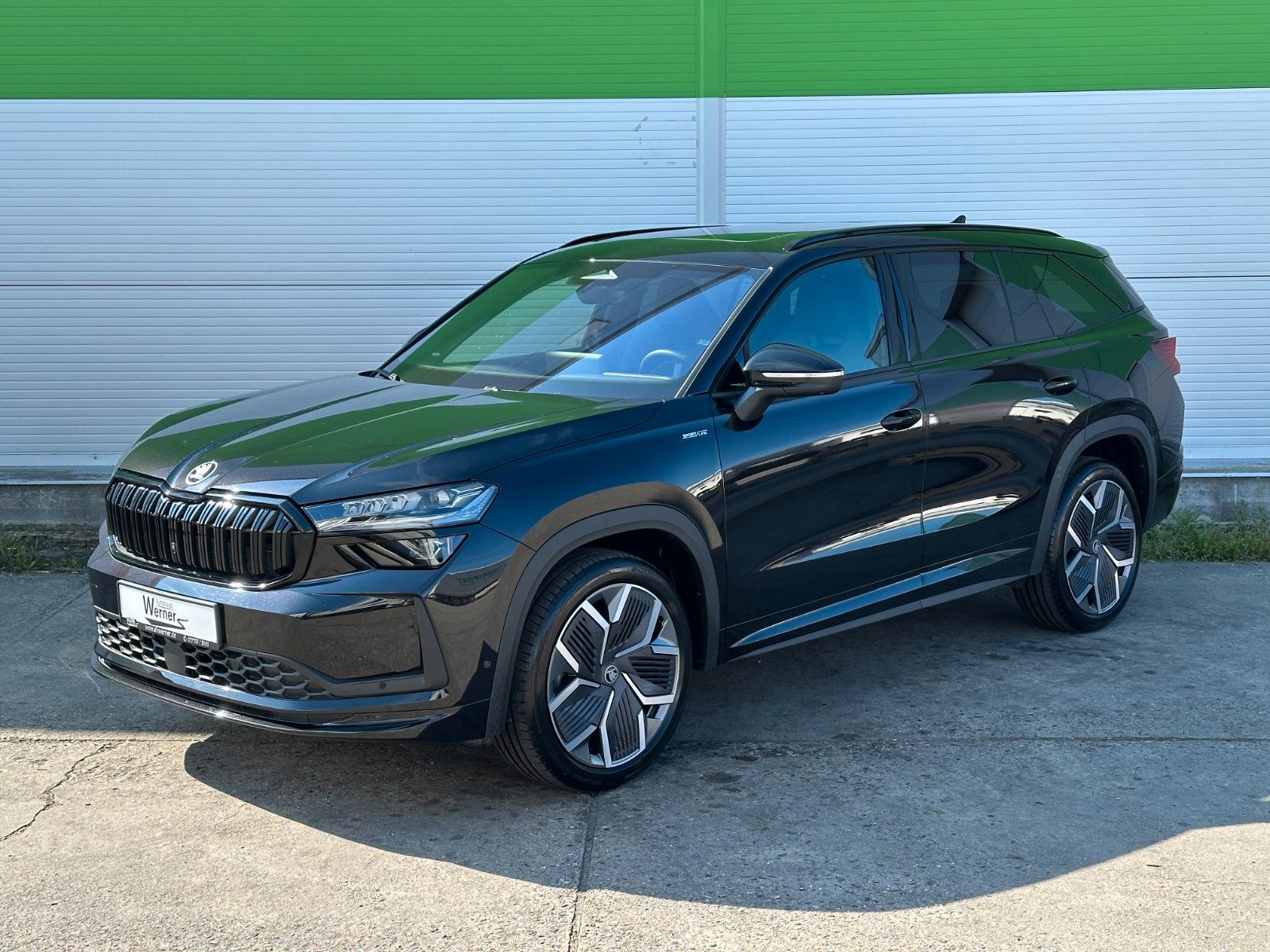 Skoda 193PS 4x4 Sportline STHZ PADACH DCC eHK LM20"AHK