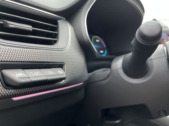 Renault Arkana TECHNO E-TECH Hybrid - Samsaru's Car Outlet