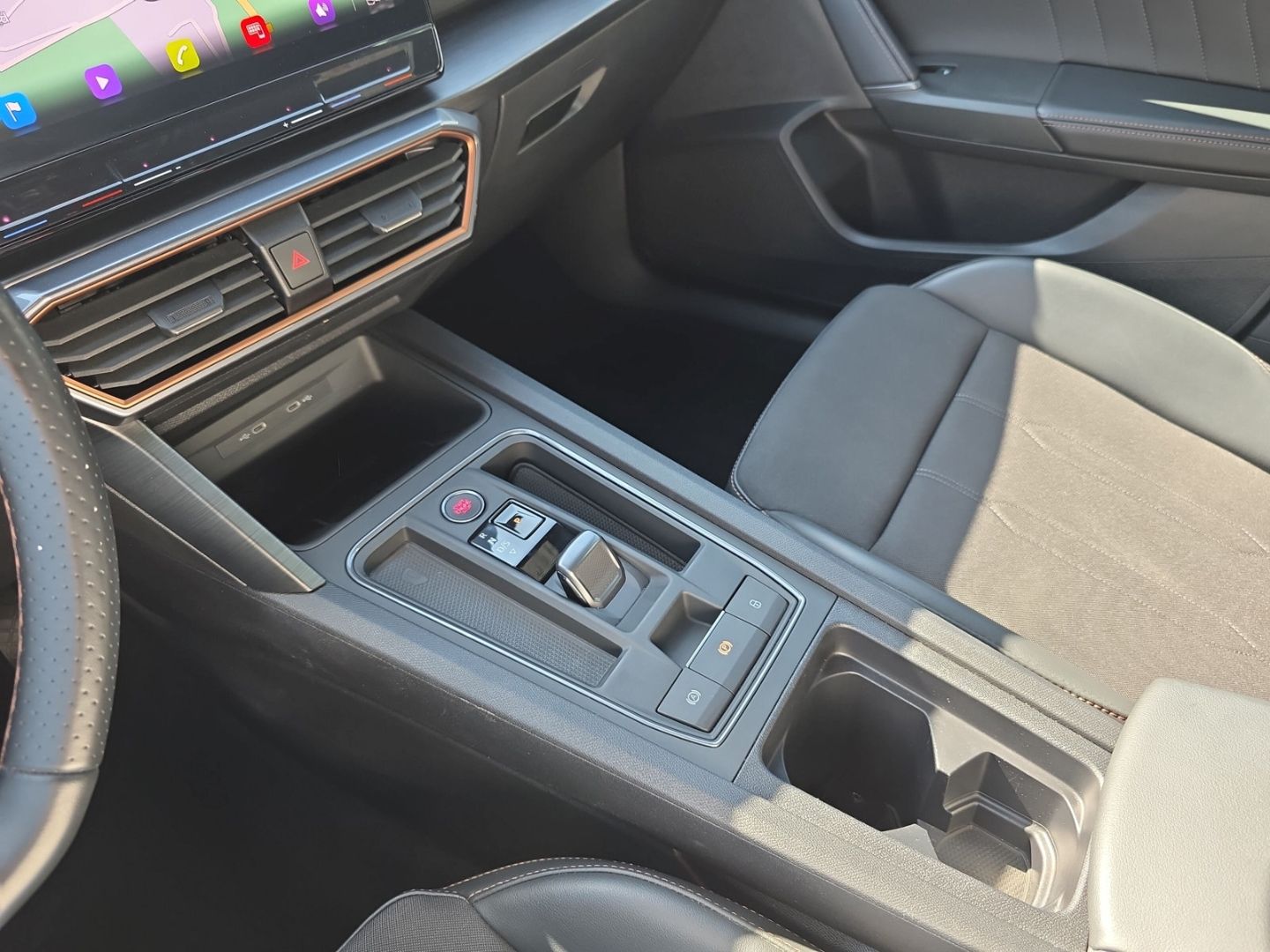 Cupra Leon Sportstourer 1.5 eTSI - Samsaru's Car Outlet