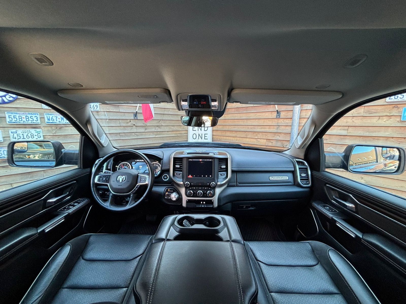 Dodge RAM 1500 Laramie LED AHK Memory 4x4 LPG