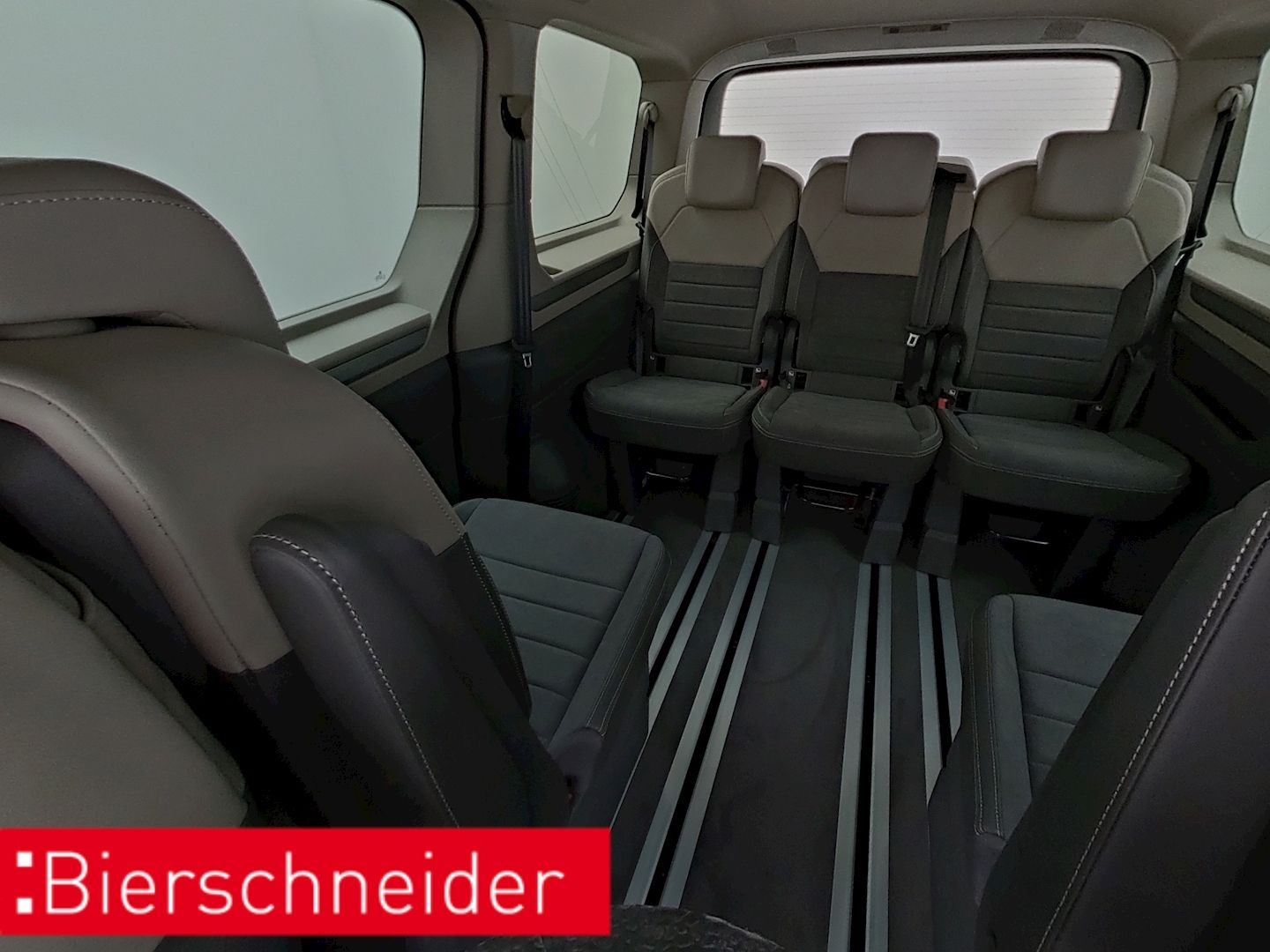 Volkswagen T7 Multivan LÜ Edition 4MOTION AHK AGR NAVI 8-fa