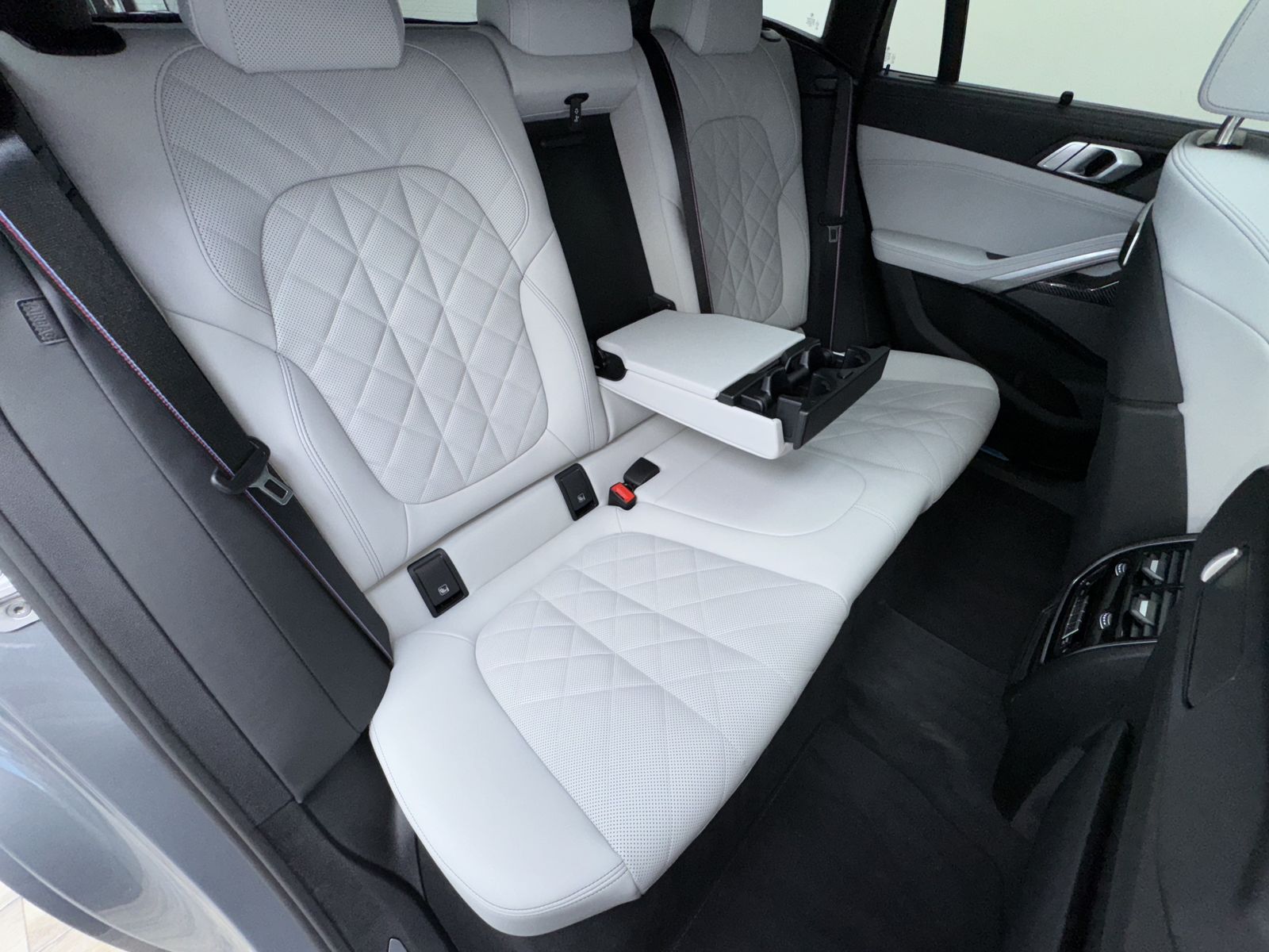 BMW X6 xDrive30d M Sport Pro - Samsaru's Car Outlet