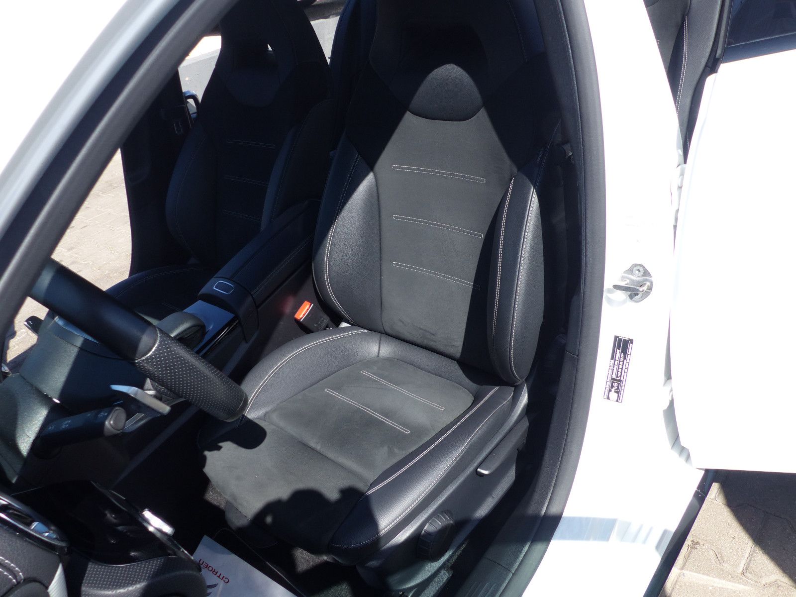 Mercedes-Benz A 180 Edition - Samsaru's Car Outlet