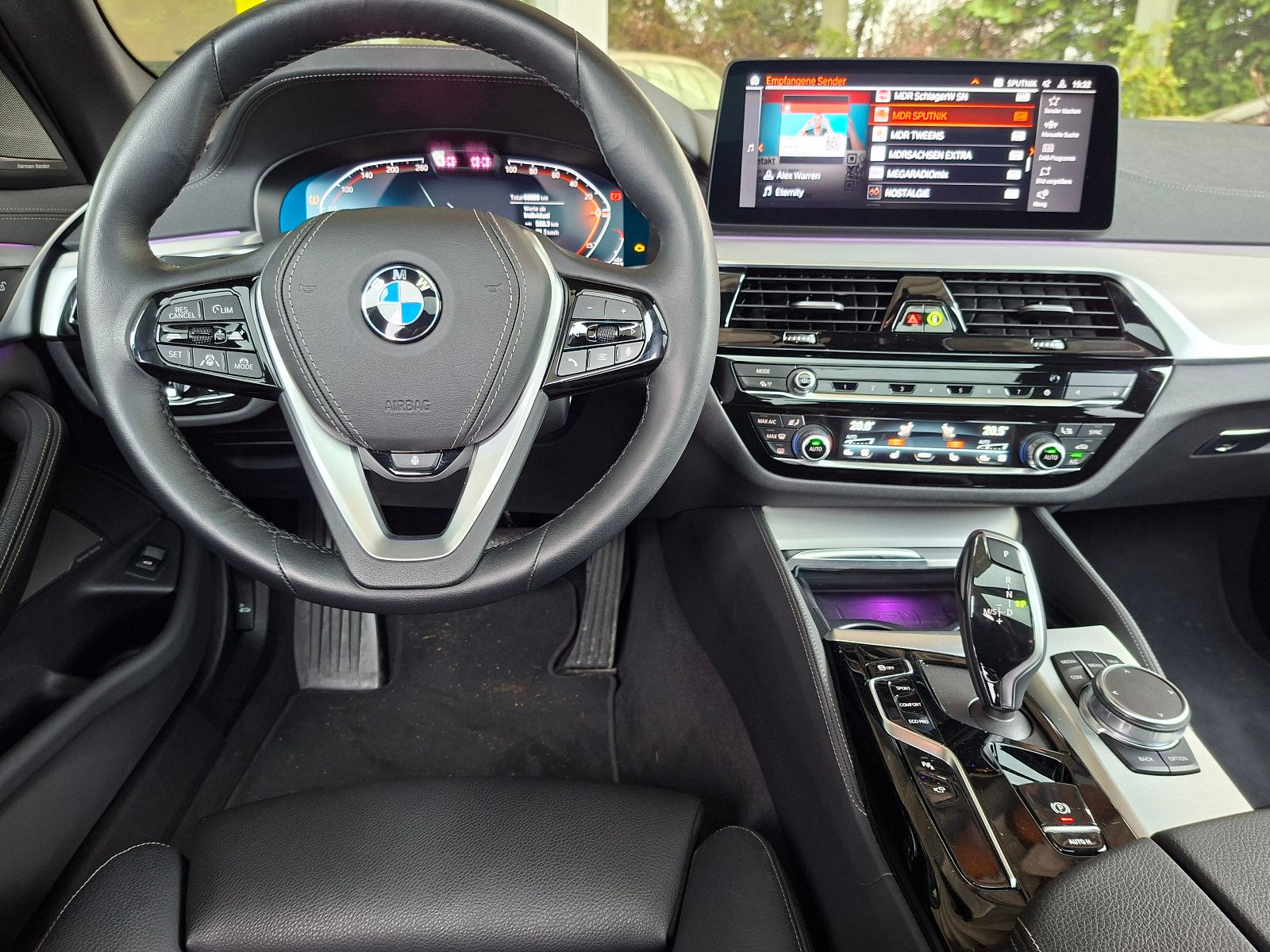 BMW 530d xDrive Touring LuxuryLine+360°CAM+PANO+ACC+
