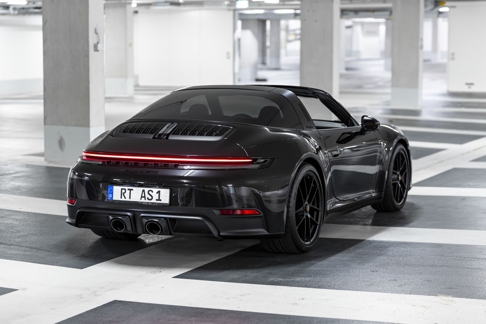 Porsche 911 Targa 4GTS - Samsaru's Car Outlet