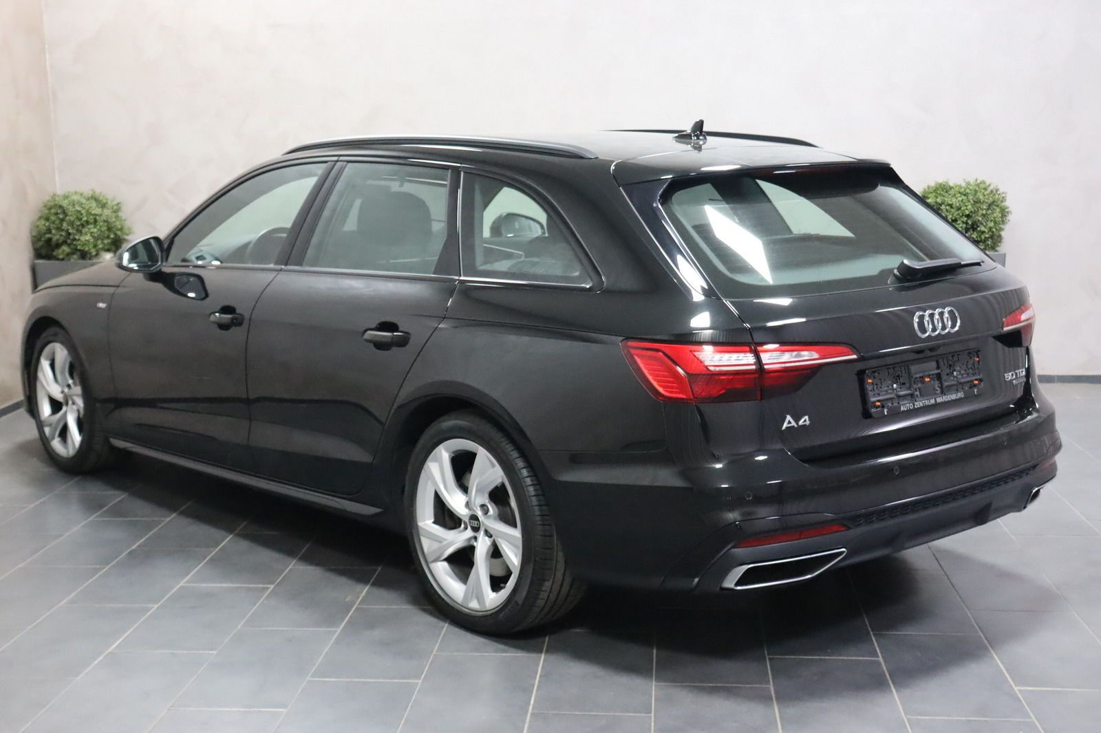 Audi A4 Avant 50 TDI Aut. Quattro S Line - Samsaru's Car Outlet