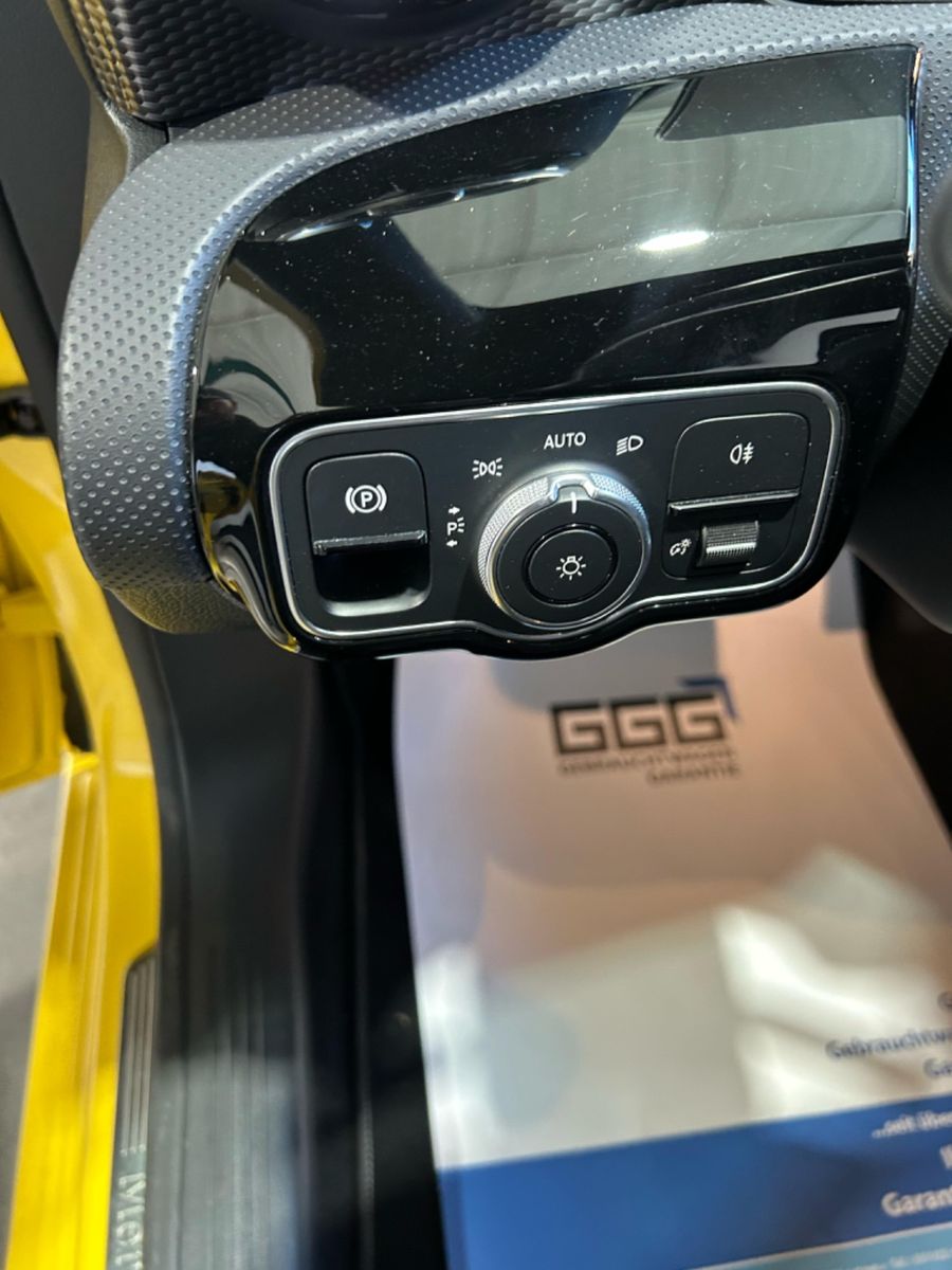 Mercedes-Benz A 250 e - Samsaru's Car Outlet