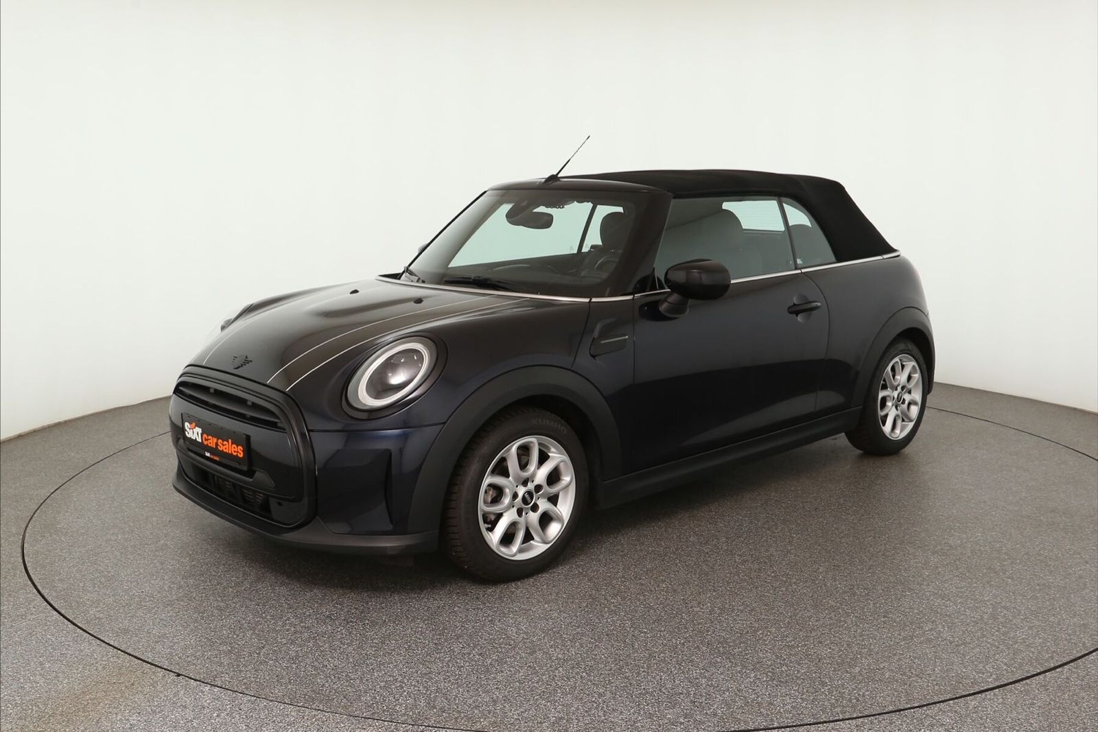 MINI Cooper Cab. Classic - Samsaru's Car Outlet