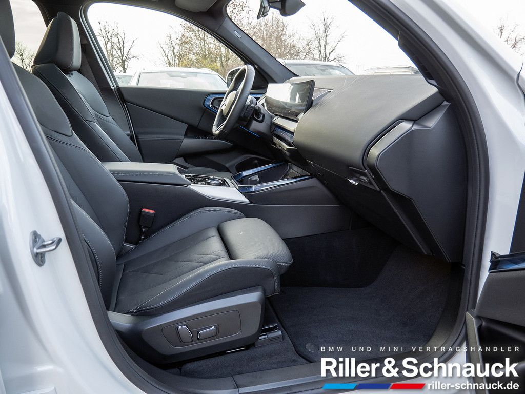 BMW X3 xDrive 20d M-Sport NAVI AHK ACC LED PANO 360°