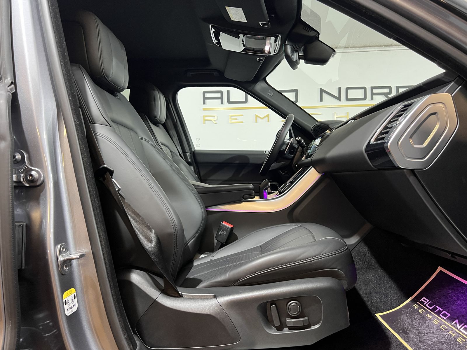 Range Rover Sport D350 HSE Dynamic - Samsaru's Car Outlet