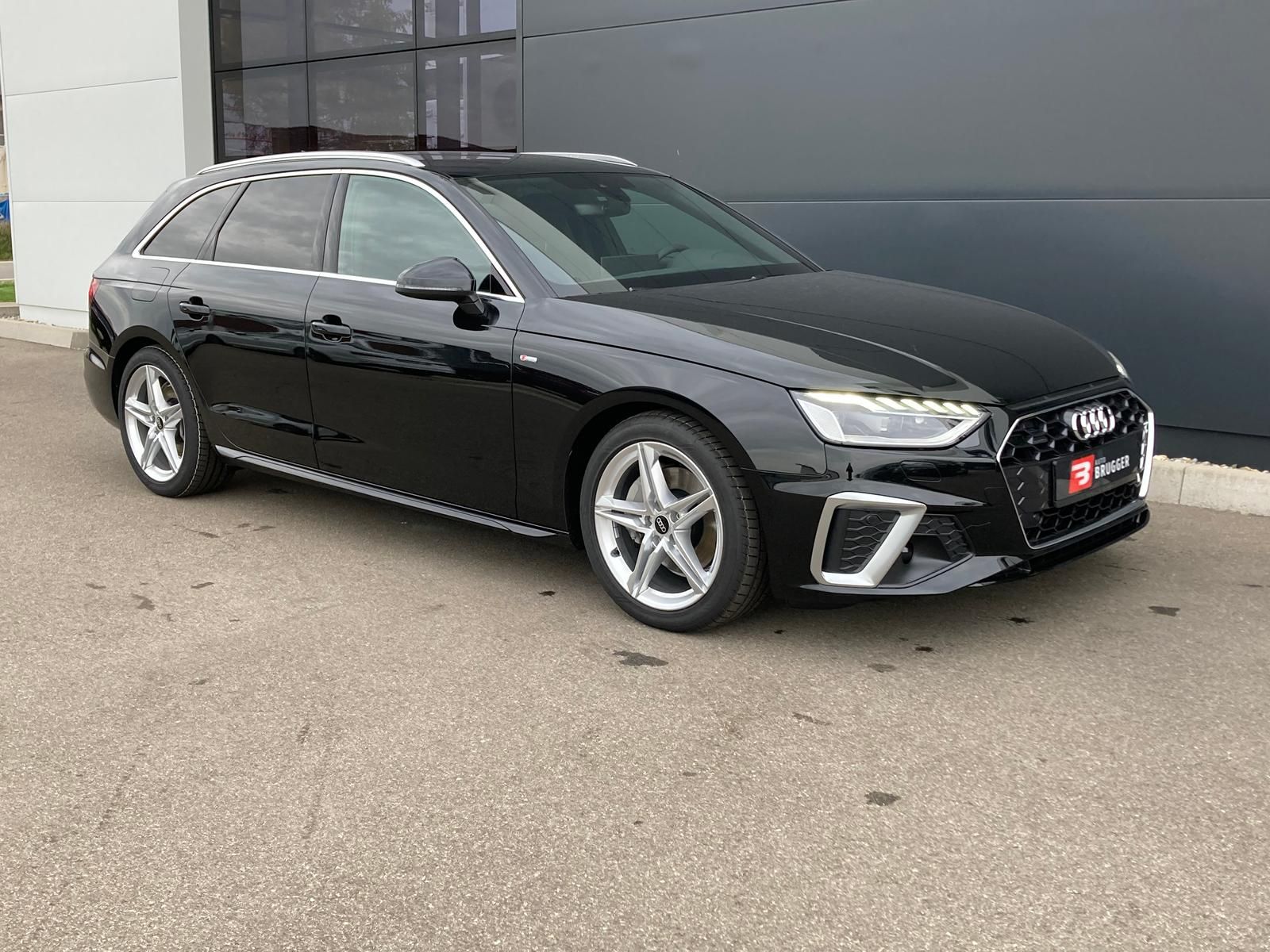 Audi A4 Avant 40 TDI quattro S line - Samsaru's Car Outlet