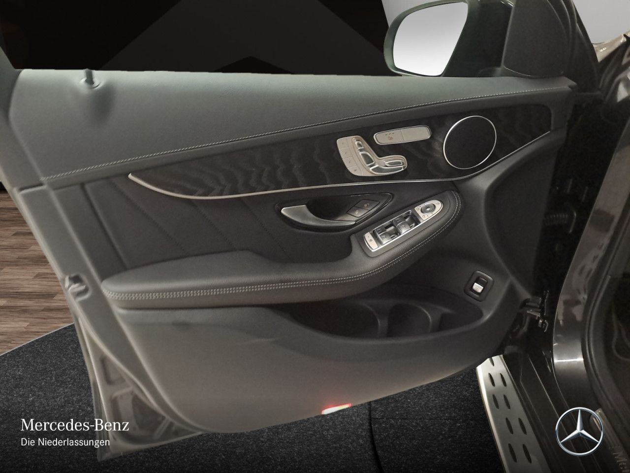 Mercedes-Benz GLC 300 de 4M AMG - Samsaru's Car Outlet