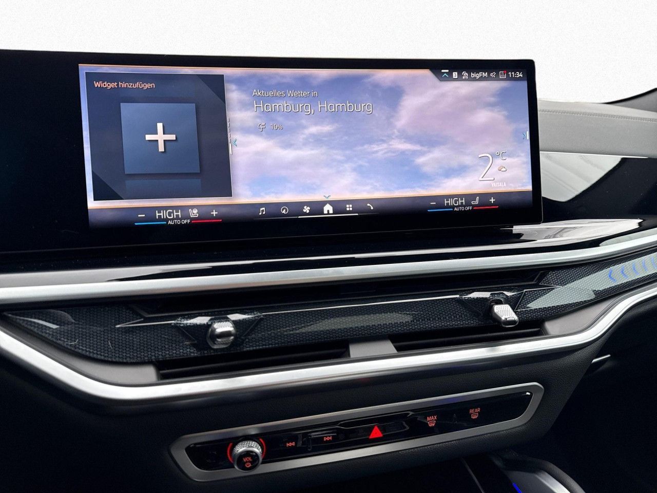 BMW X6 xDr30d M SPORT SoftCl,AHK,Pano,StHz,H/K,DAPro