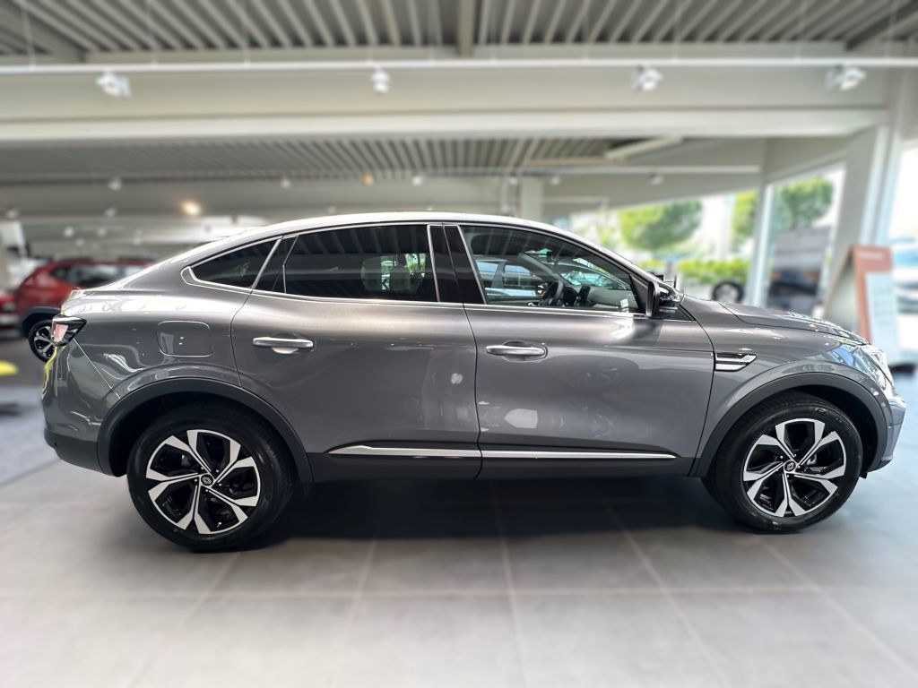 Renault Arkana TECHNO E-Tech Full Hybrid - Samsaru's Car Outlet