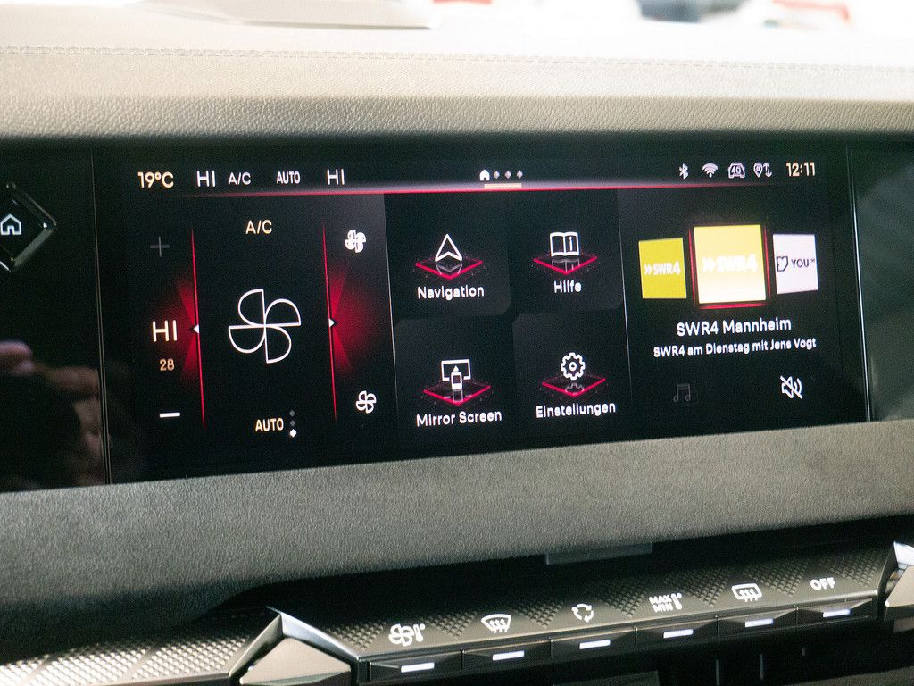 DS Automobiles DS 4 E-TENSE 225 Performance Line + MATRIX-LED