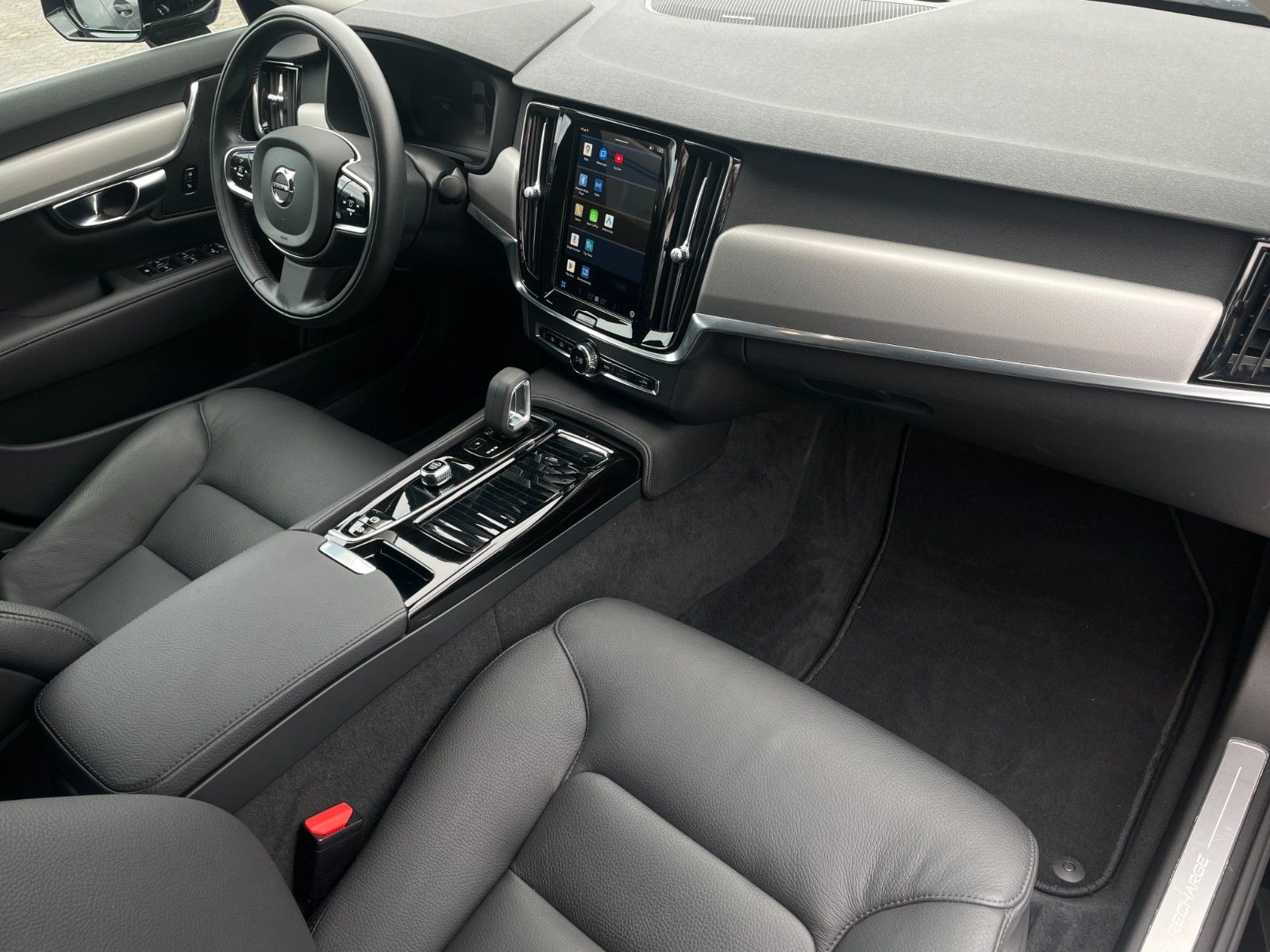 Volvo S90 Lim. Core Recharge Plug-In Hybrid AWD