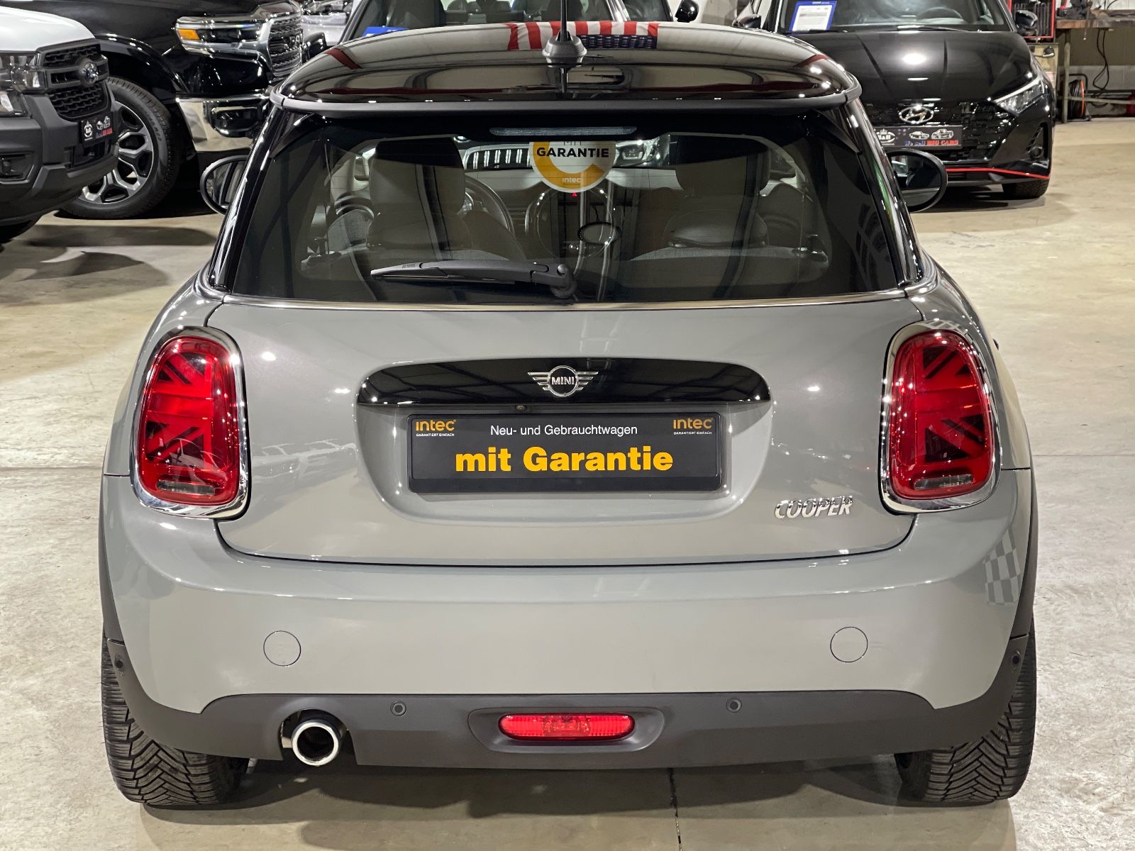 MINI COOPER MINI Chili - Samsaru's Car Outlet
