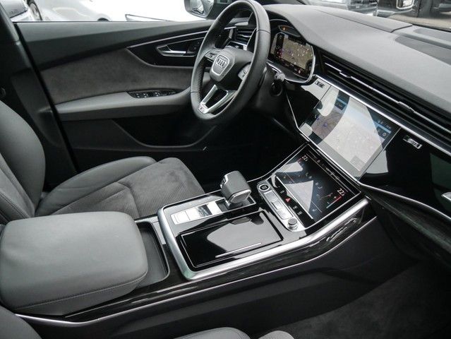 Audi Q8 50 Qu. S LINE BLACKPAK PANO B&O AHK ALU22"