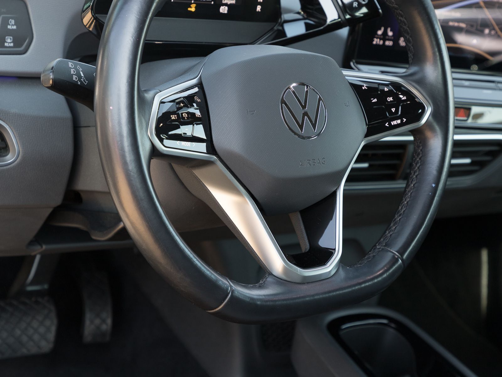 Volkswagen ID.3 PRO PERFORMANCE - Samsaru's Car Outlet