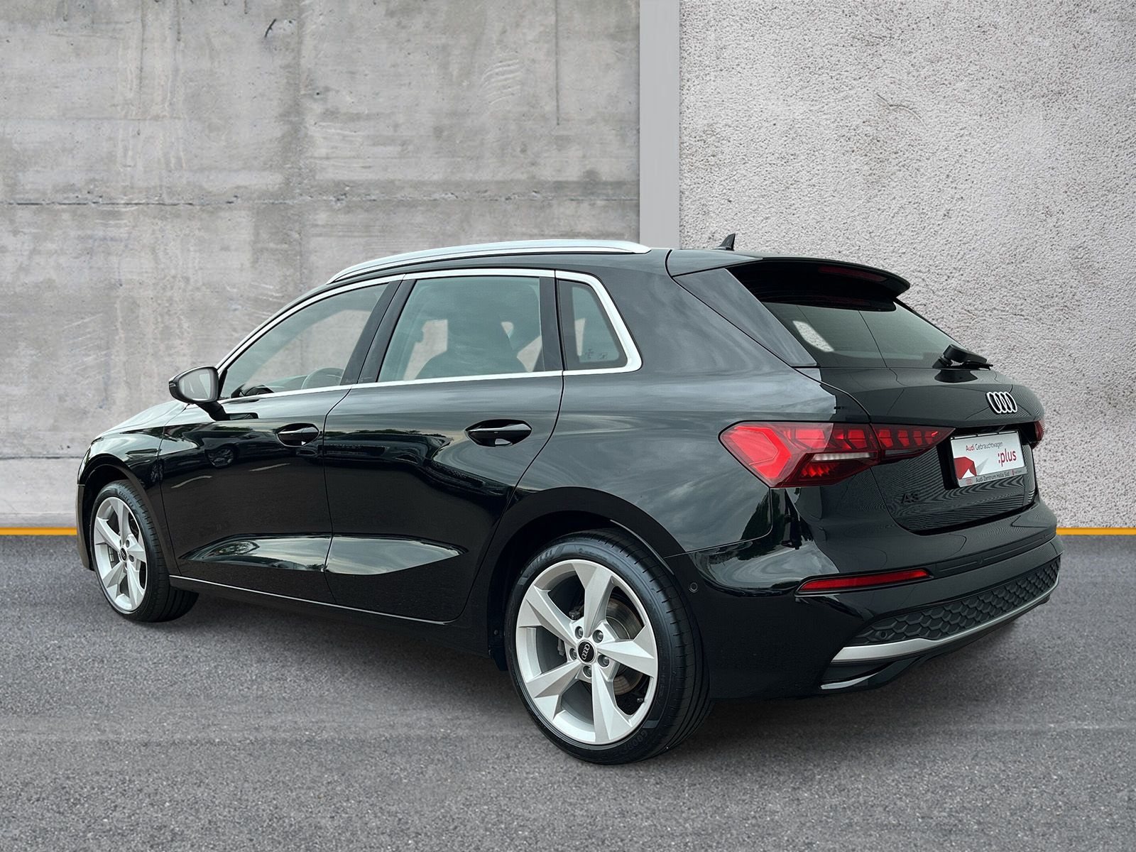 Audi A3 Sportback 35 TDI advanced - Samsaru's Car Outlet