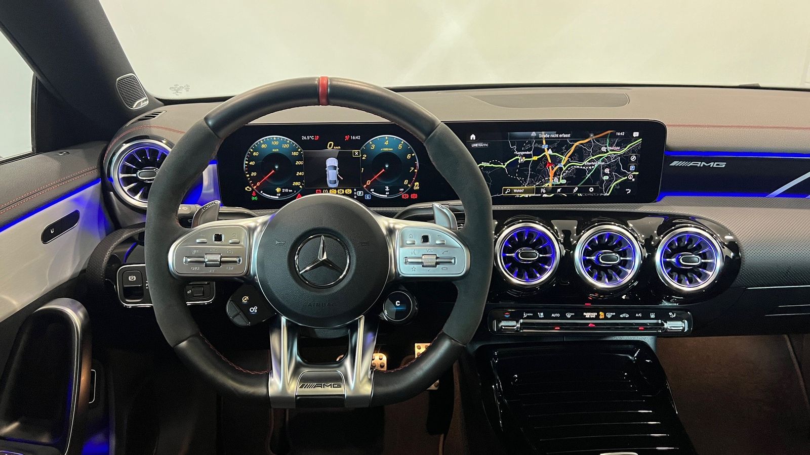 Mercedes-Benz CLA 35 AMG - Samsaru's Car Outlet