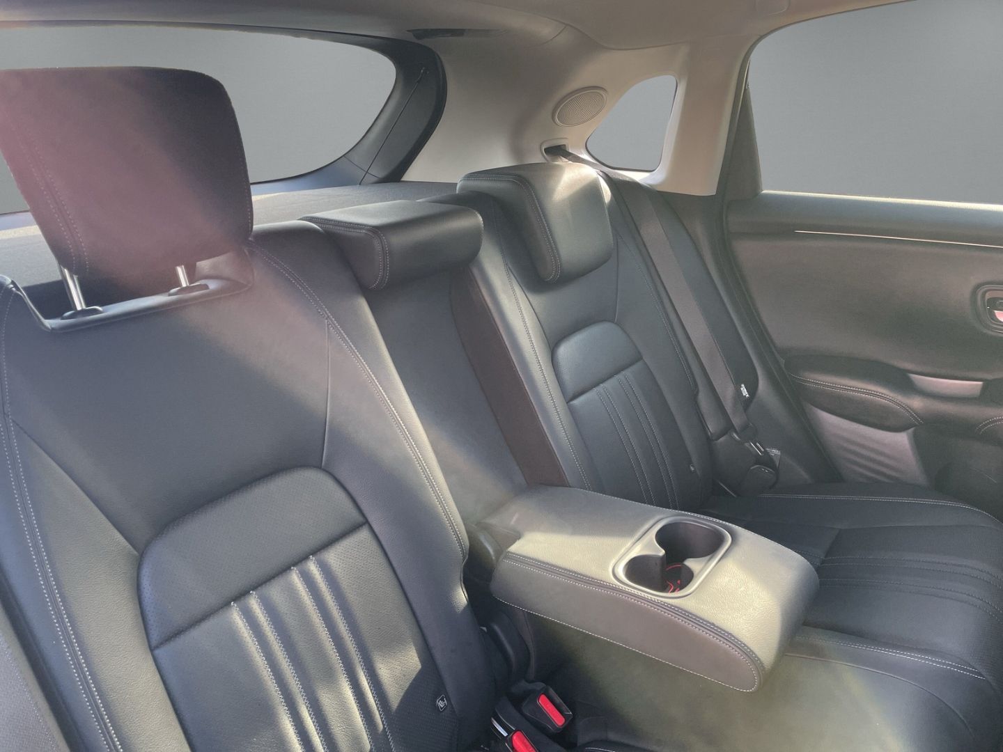 Honda ZR-V Hybrid 2.0 e HEV Advance *MIT WENIG KM!*
