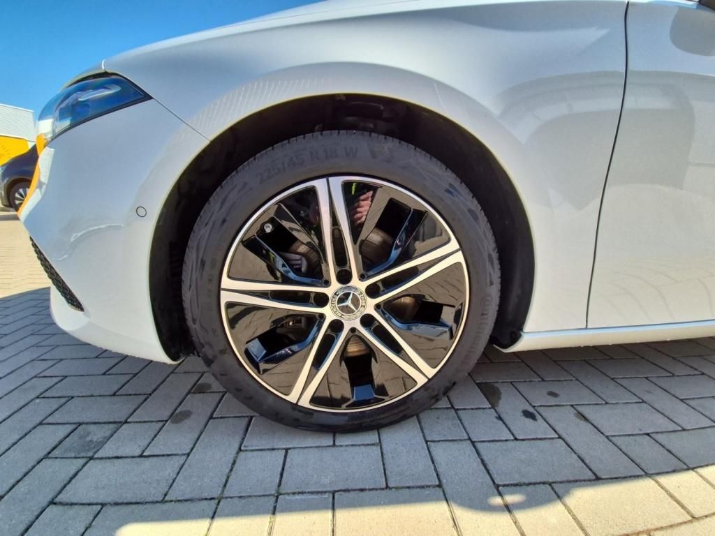 Mercedes-Benz A 220 4MATIC Progressive Advanced - Samsaru's Car Outlet