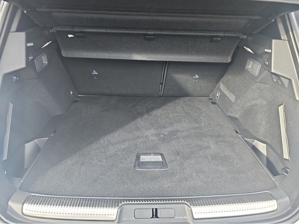 DS Automobiles DS 7 Crossback PT 180 Rivoli + FOCAL/GSD/LEDER