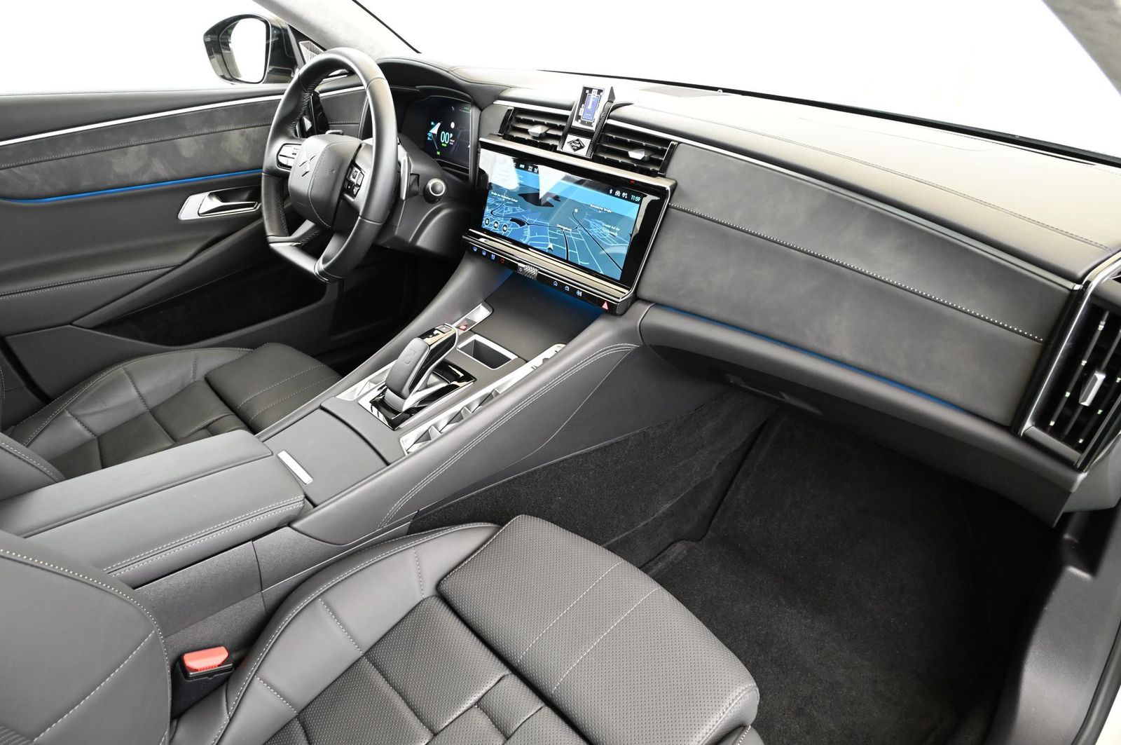 DS Automobiles DS9 1.6 E-Tense 250 OPERA UVP 74.000 EUR