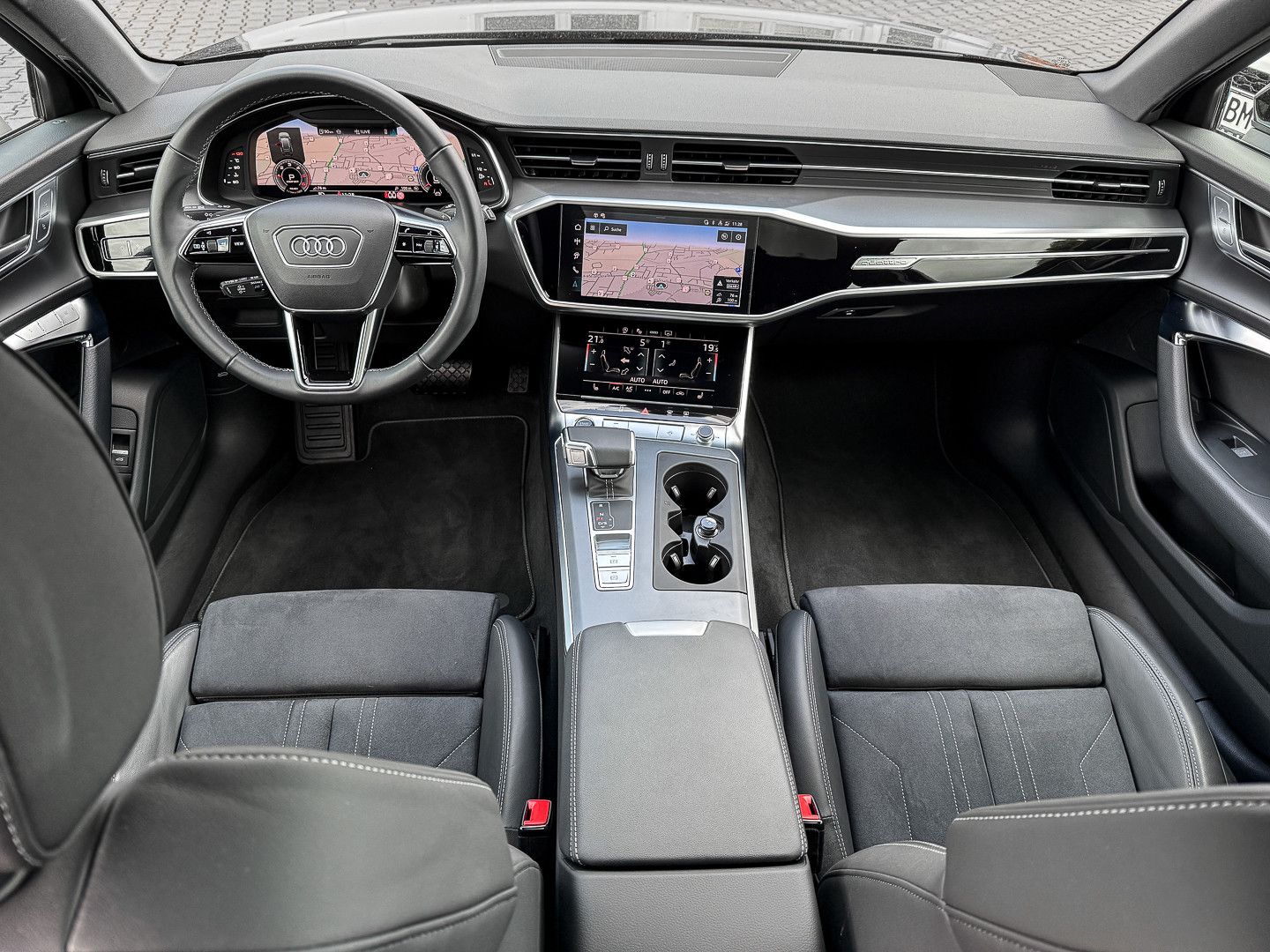 Audi A6 Avant 40 TDI quattro S line - Samsaru's Car Outlet