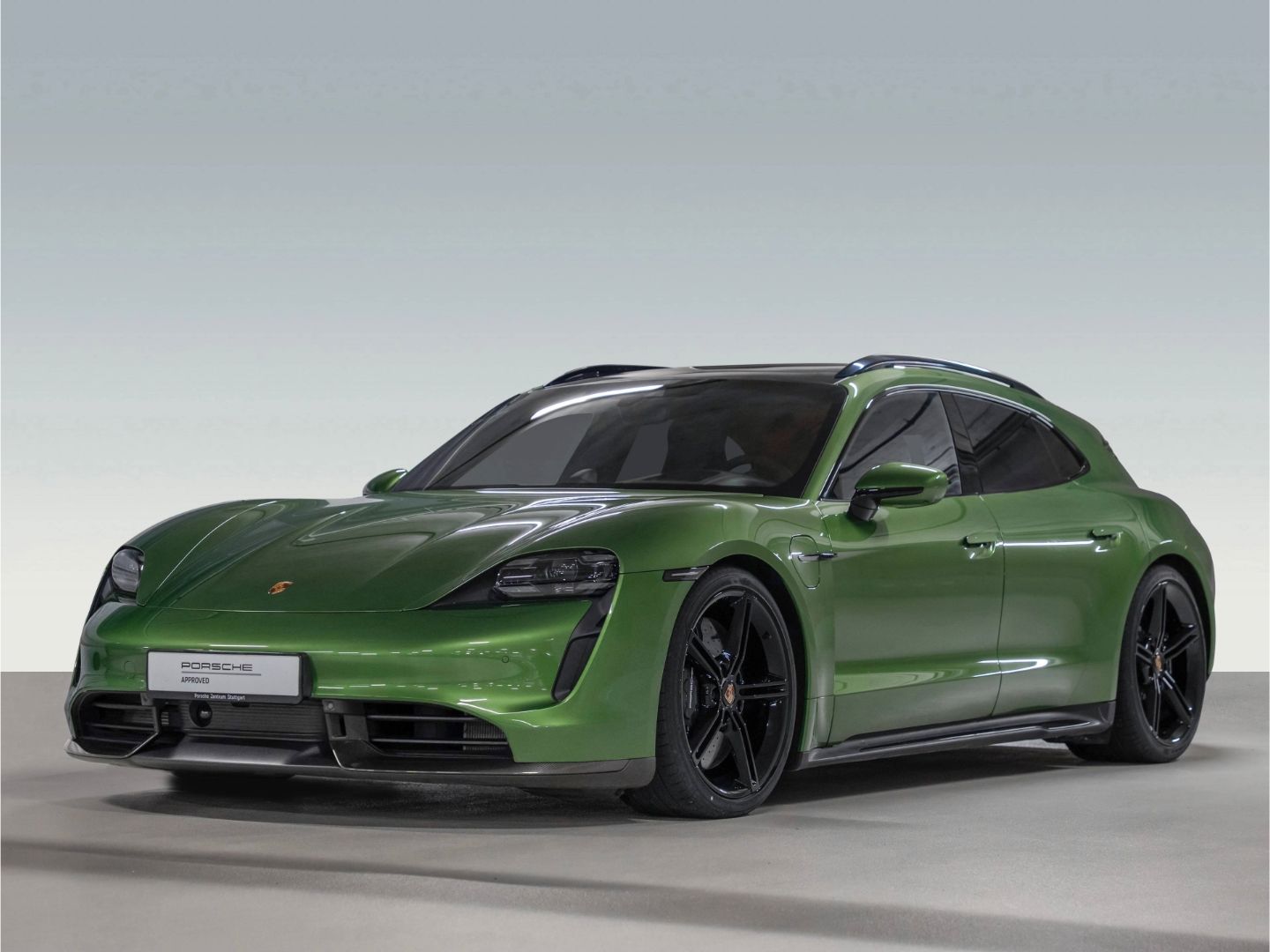 Porsche Taycan Turbo S Sport Turismo Burmester InnoDrive