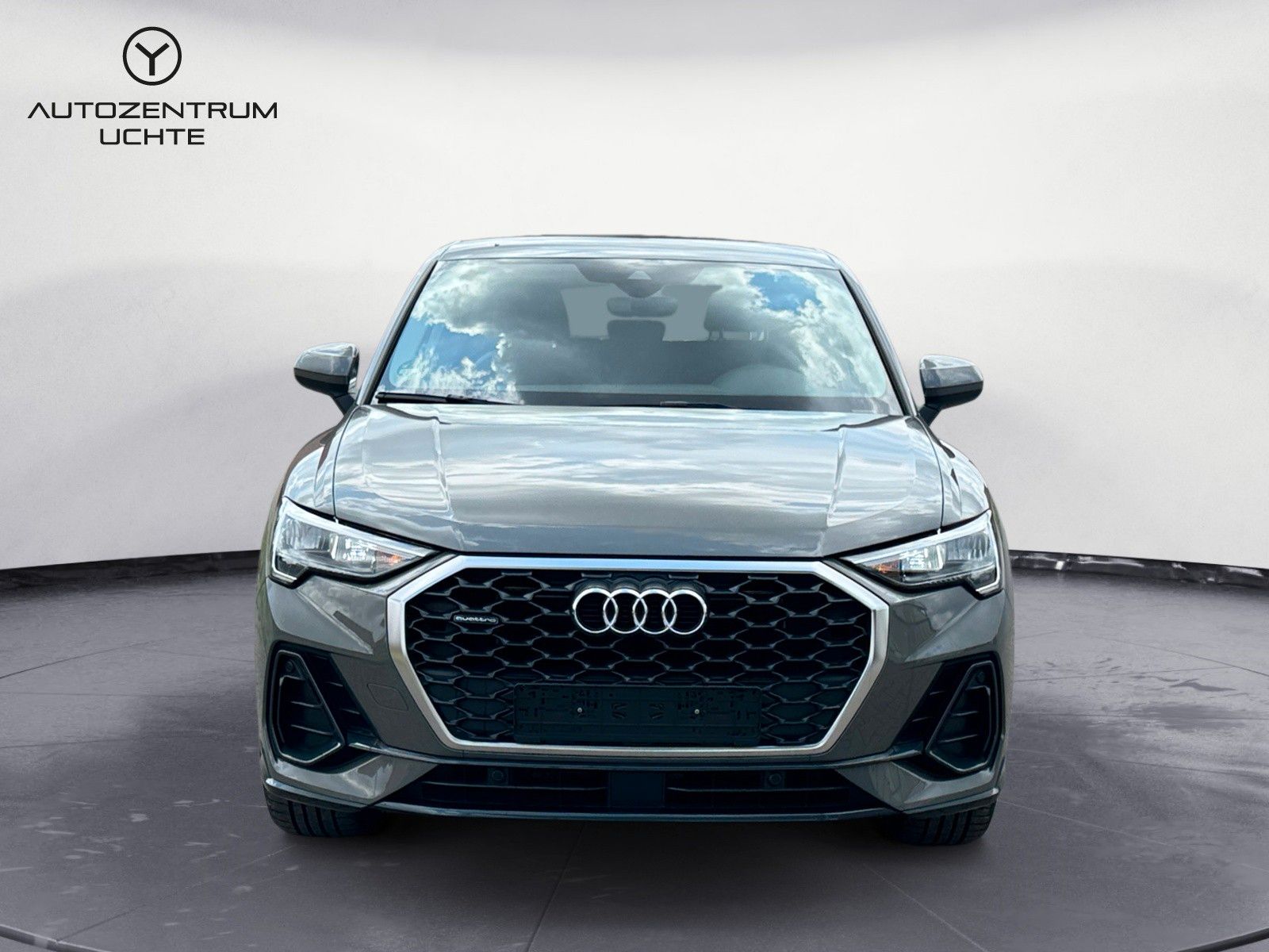 Audi Q3 Sportback 45 TFSI quattro - Samsaru's Car Outlet