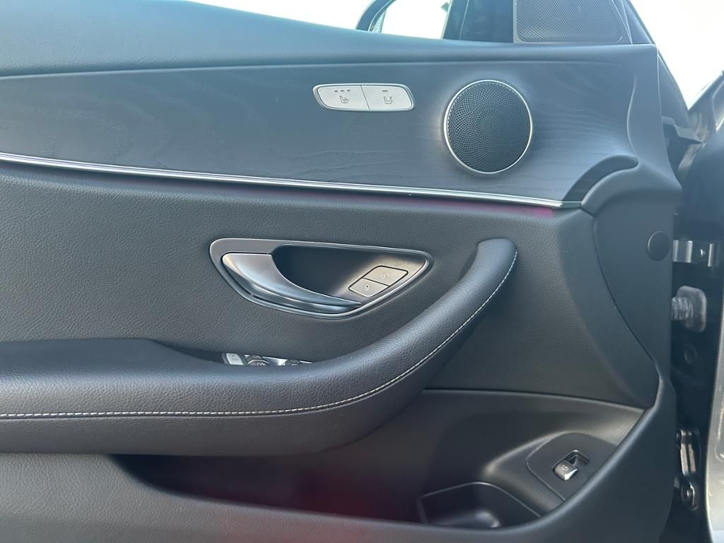 Mercedes-Benz E 200 AMG - Samsaru's Car Outlet