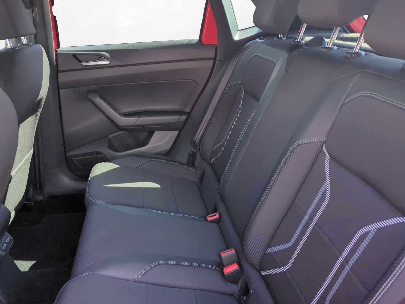 Volkswagen Polo 1.0 TSI Highline - Samsaru's Car Outlet