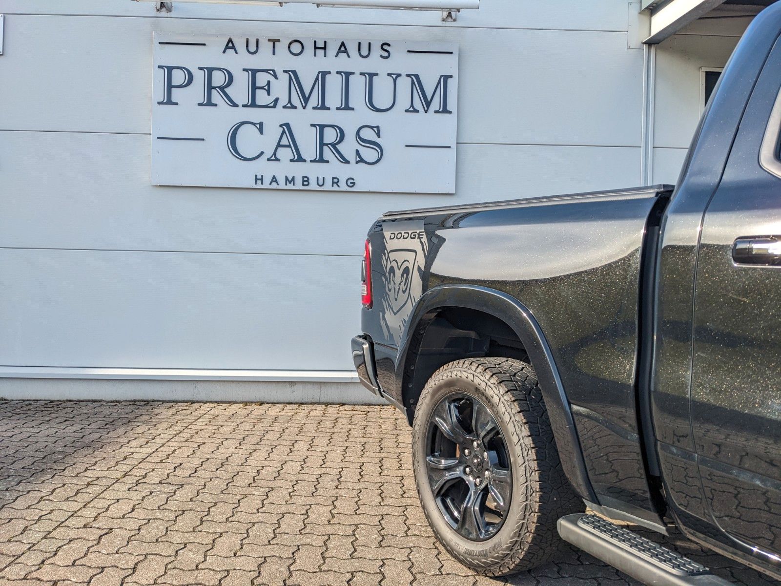 Dodge RAM 1500  Laramie  HEMI 5.7 LPG-Gas E-TORQUE 4x4
