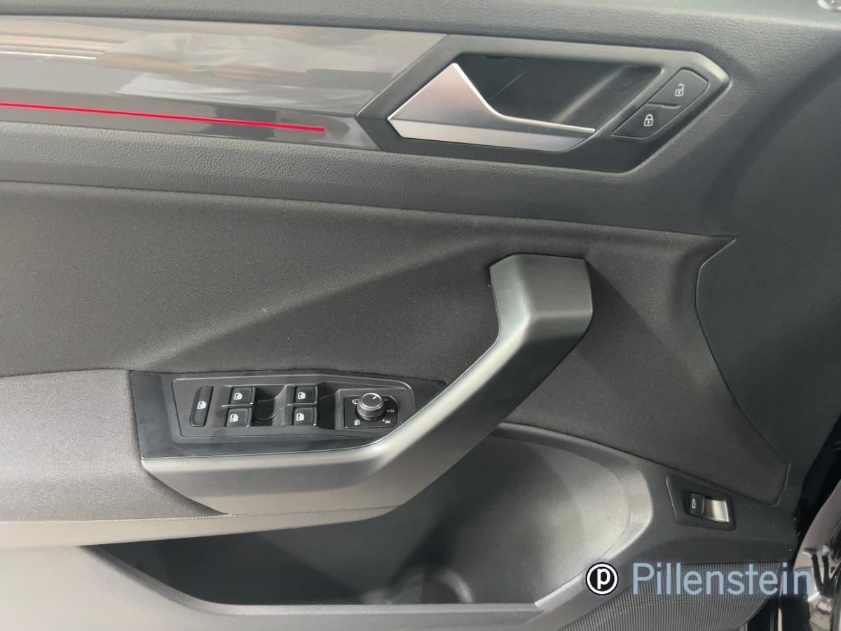 Volkswagen T-Roc TSI DSG SPORT - Samsaru's Car Outlet