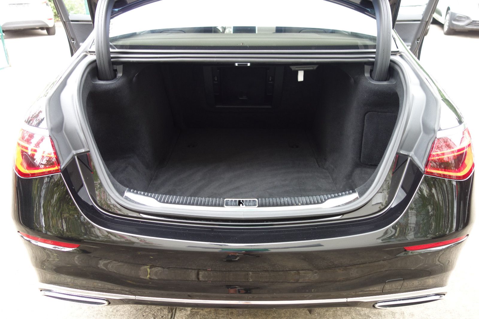 Mercedes-Benz S 400 d 4Matic AMG Line Maybach - Samsaru's Car Outlet