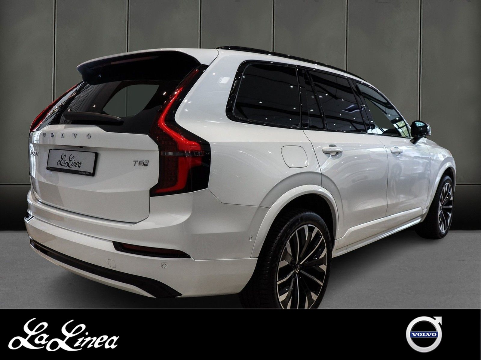Volvo XC90 T8 AWD Ultra Dark Reskin NP:100.380,-//AHK/