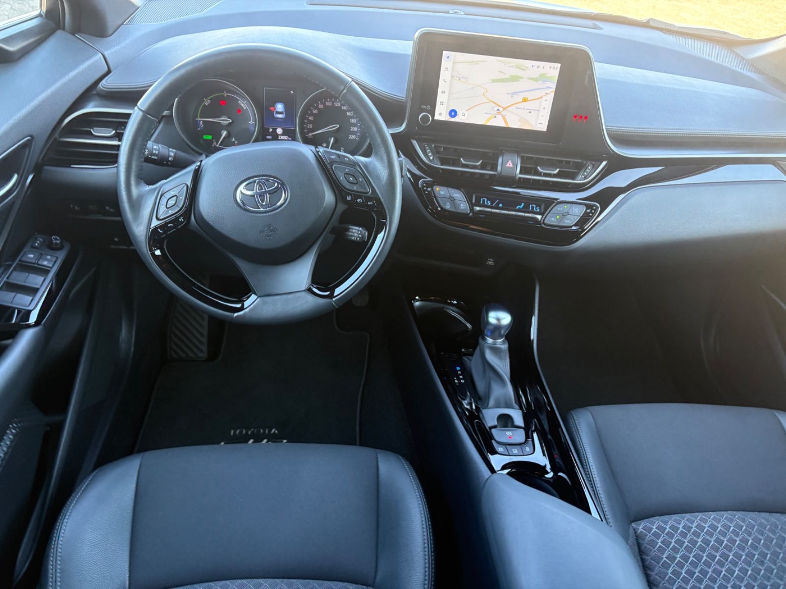 Toyota C-HR Hybrid Team - Samsaru's Car Outlet