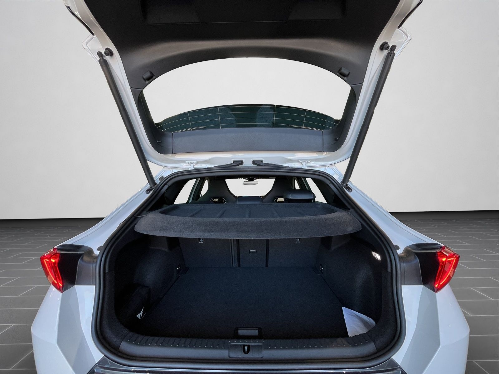 Cupra Formentor VZ 2.0 TSI 4DRIVE - Samsaru's Car Outlet