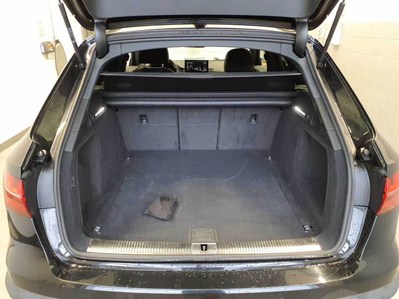 Audi A4 allroad 40 TDI Black AHK Kamera VCplus Navi S