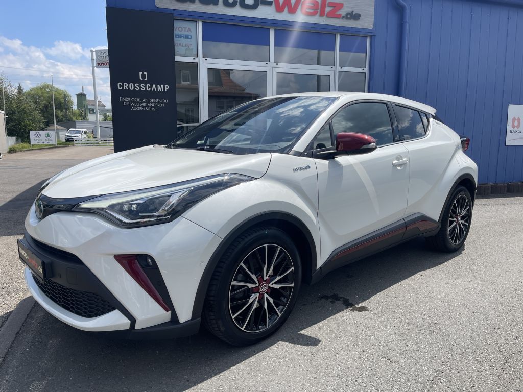 Toyota C-HR 2.0 Hybrid Lounge - Samsaru's Car Outlet