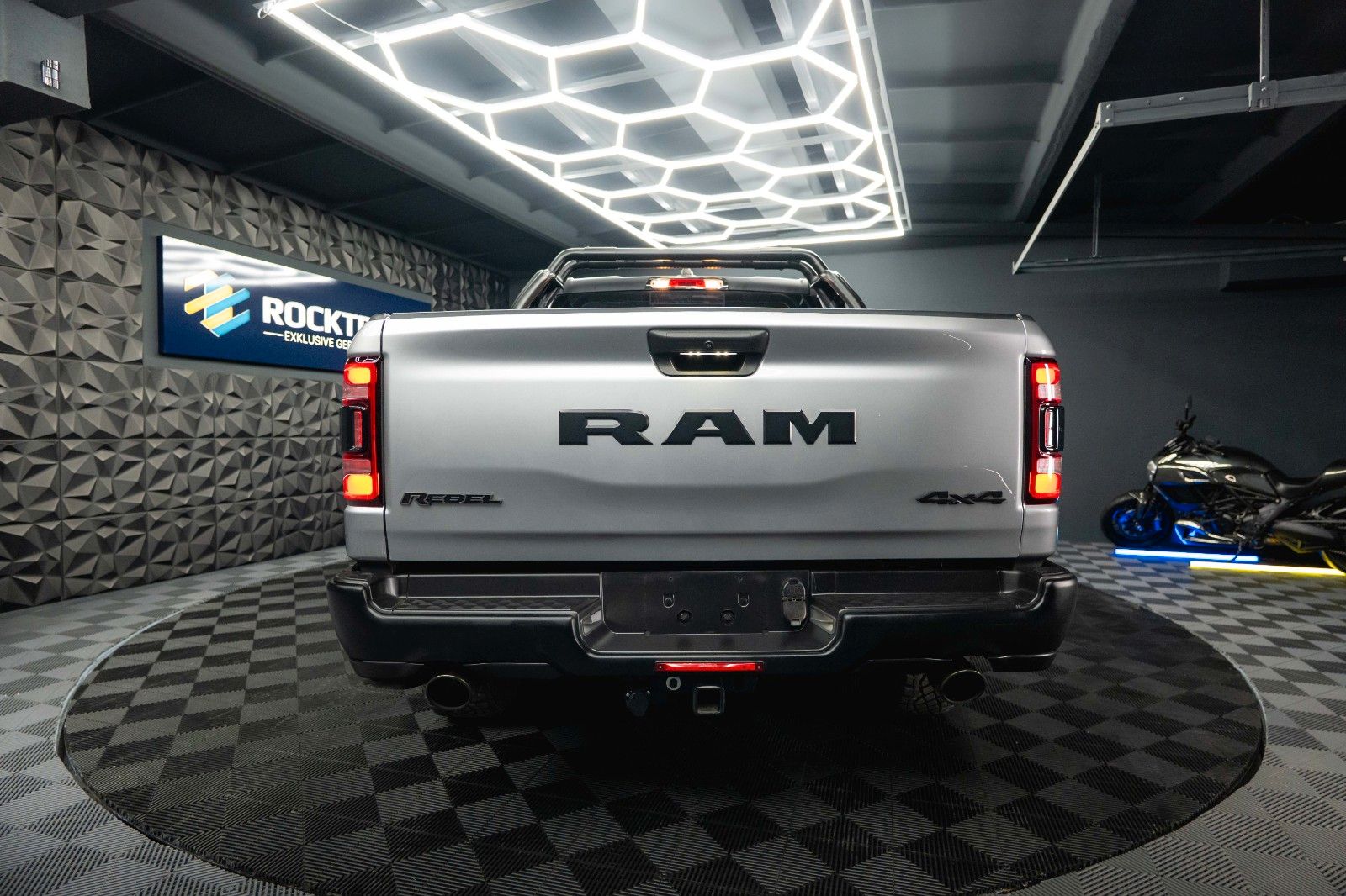 Dodge RAM 5.7 V8 HEMI 4x4 REBEL OFFROAD AXLE LOCK 19%
